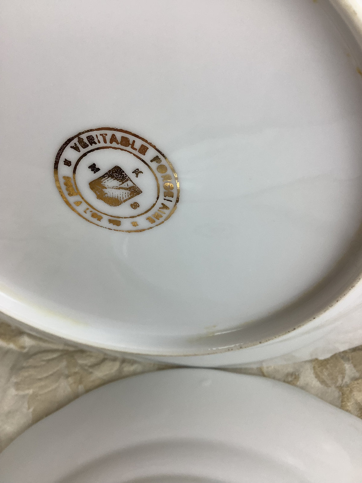 6 Assiettes plates anciennes Porcelaine de Limoges France