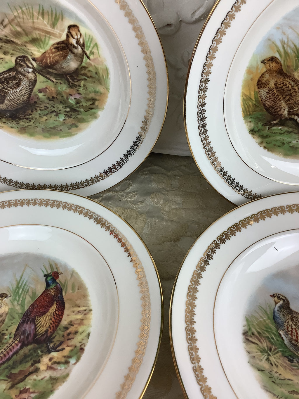 4 Assiettes creuses anciennes en Porcelaine Limoges France décor gibier/chasse