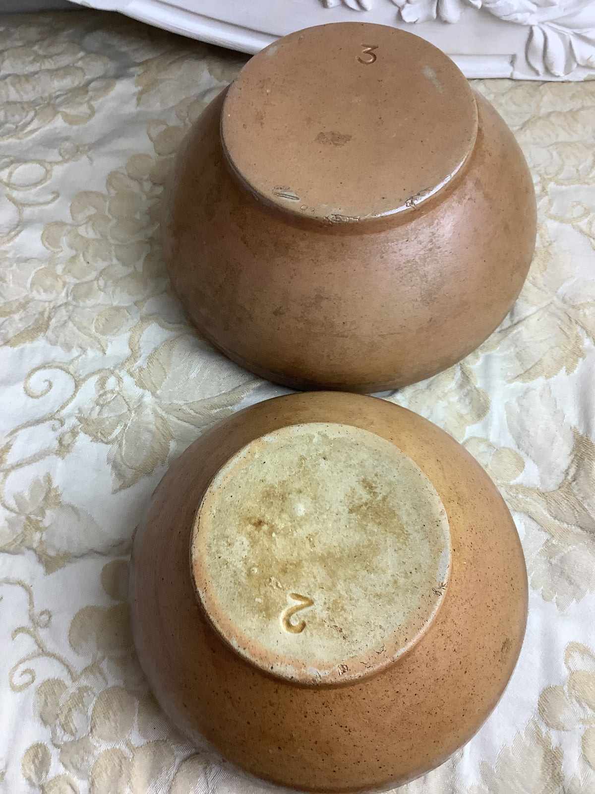 Lot de 2 bols anciens en grès émaillé – Poterie d’Argent-sur-Sauldre – Réf. 29M