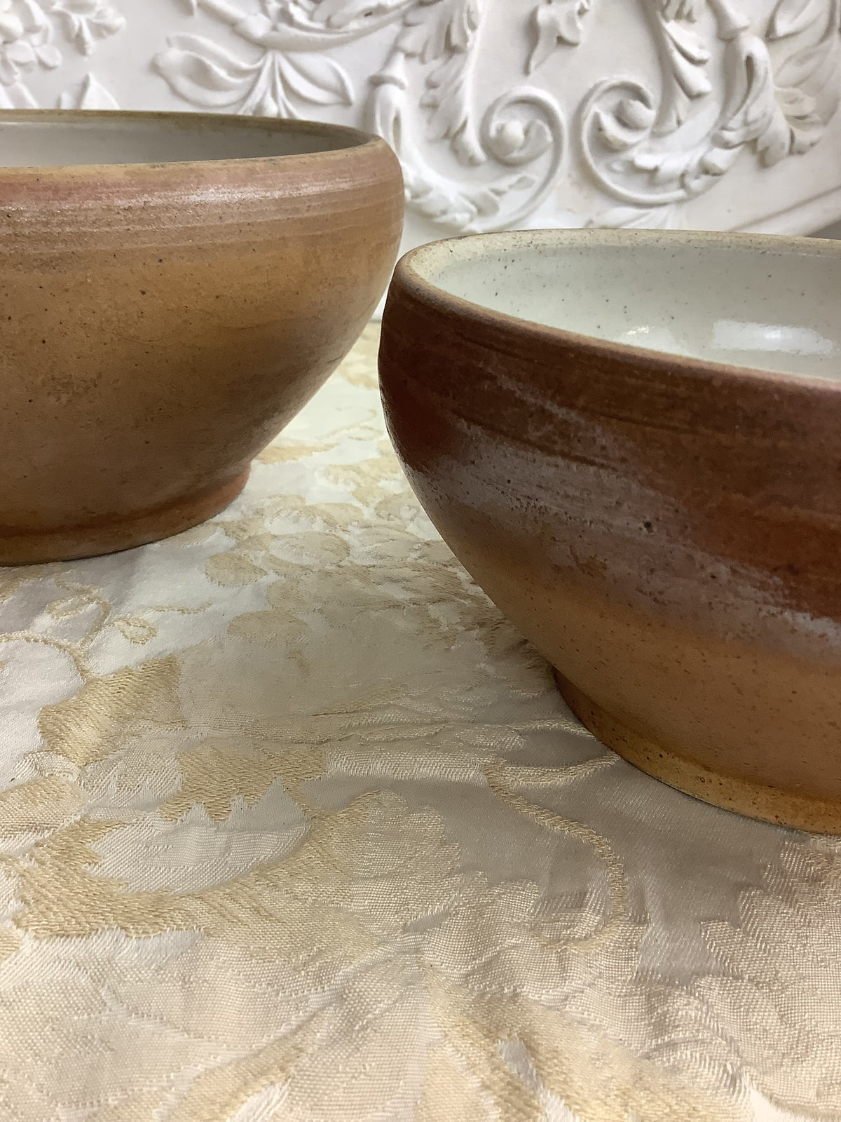 Lot de 2 bols anciens en grès émaillé – Poterie d’Argent-sur-Sauldre – Réf. 29M