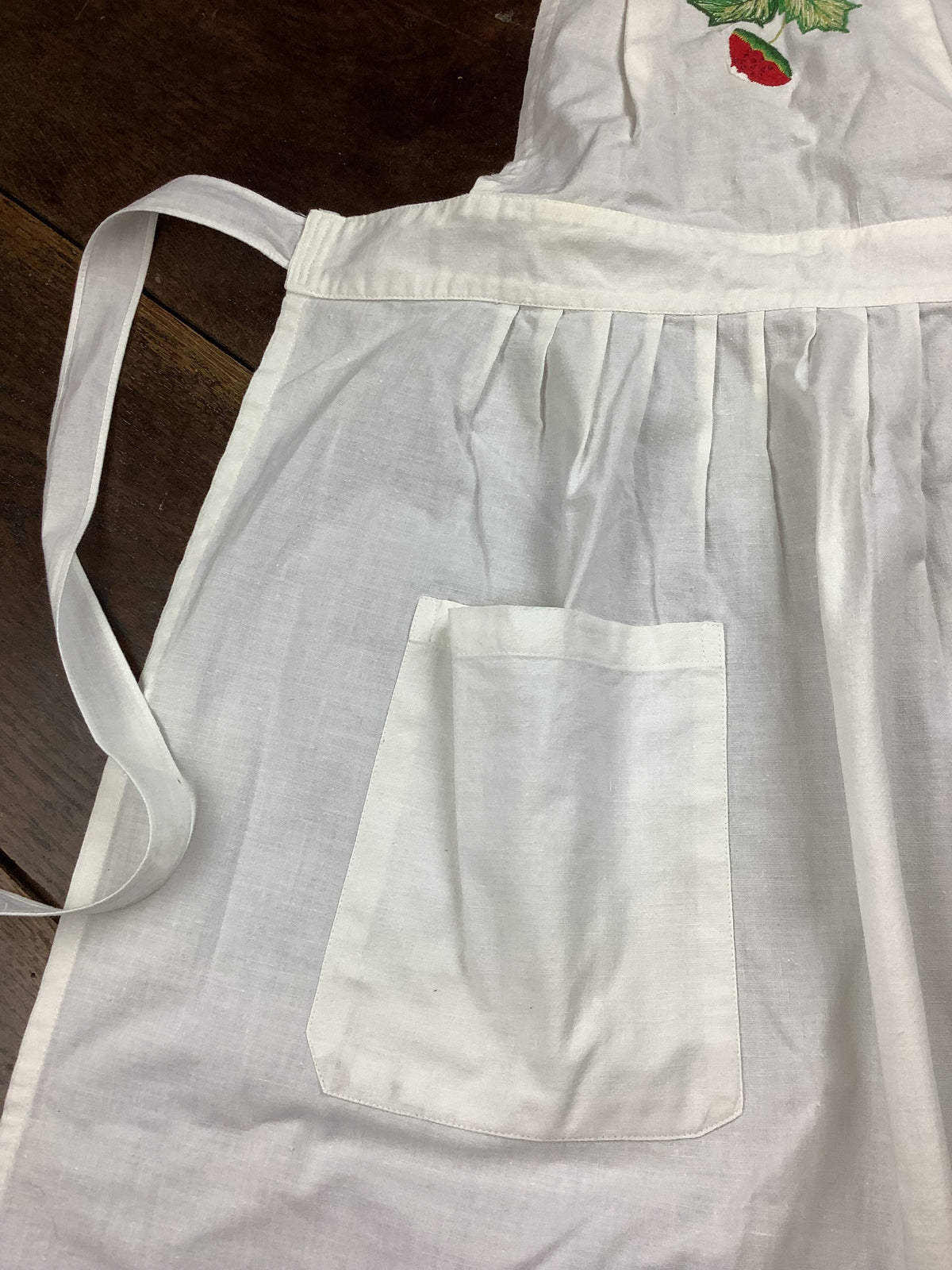 Tablier en coton blanc ancien