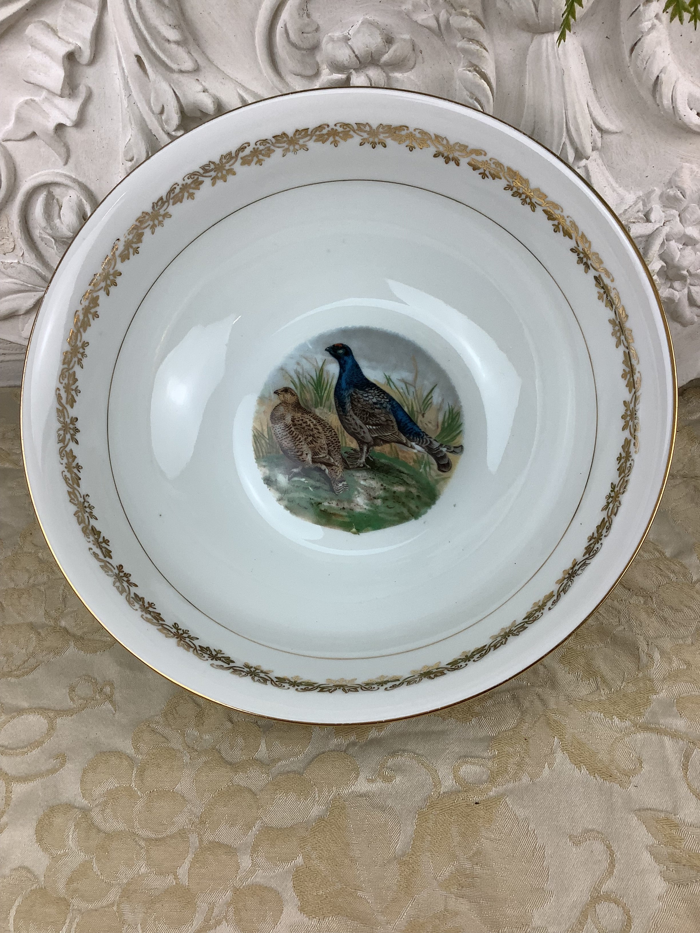 Ancien Saladier en Porcelaine de Limoges - décor gibier et chasse