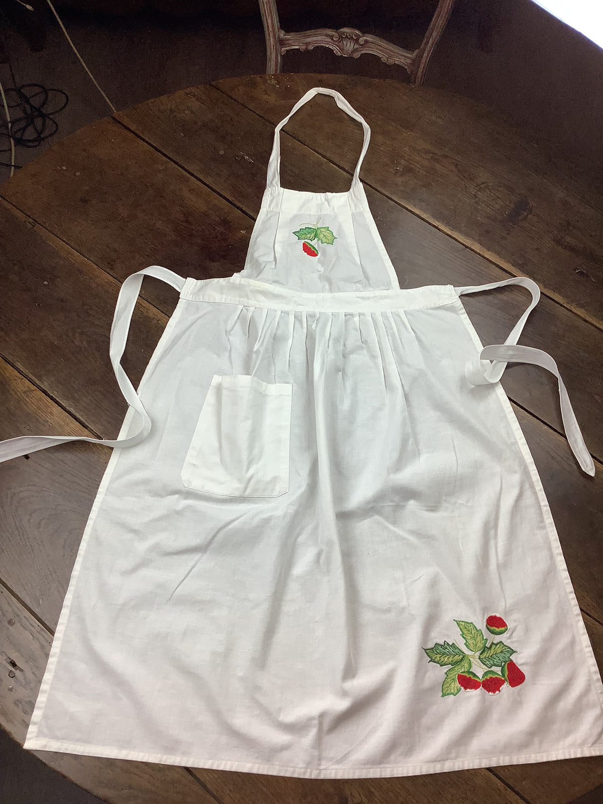 Tablier en coton blanc ancien