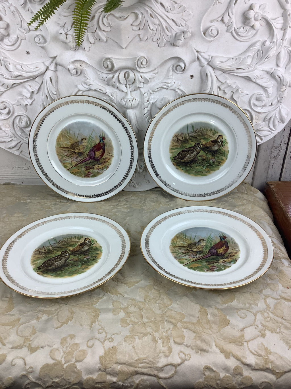 4 Assiettes plates en porcelaine de Limoges France décor gibier/chasse