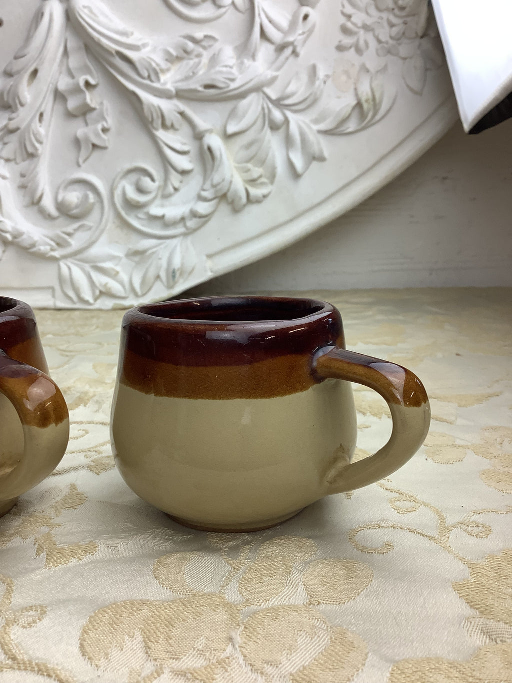 4 Tasses anciennes en céramique émaillée -Ref 12U