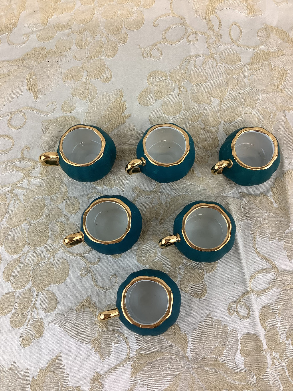 6 mini tasses en porcelaine de Limoges France