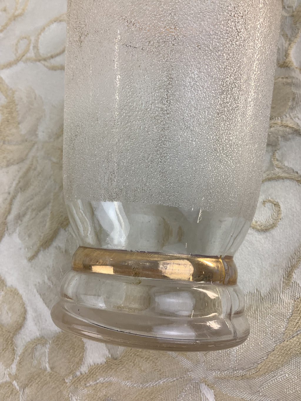 Vase vintage en verre transparent à liserés dorés – Réf. 20M