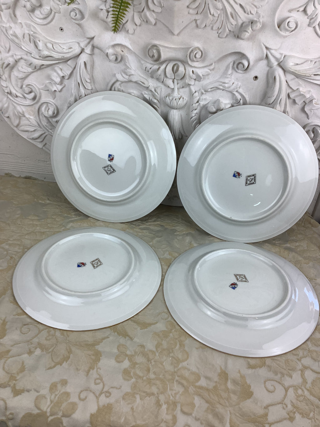 4 Assiettes plates en porcelaine de Limoges France décor gibier/chasse