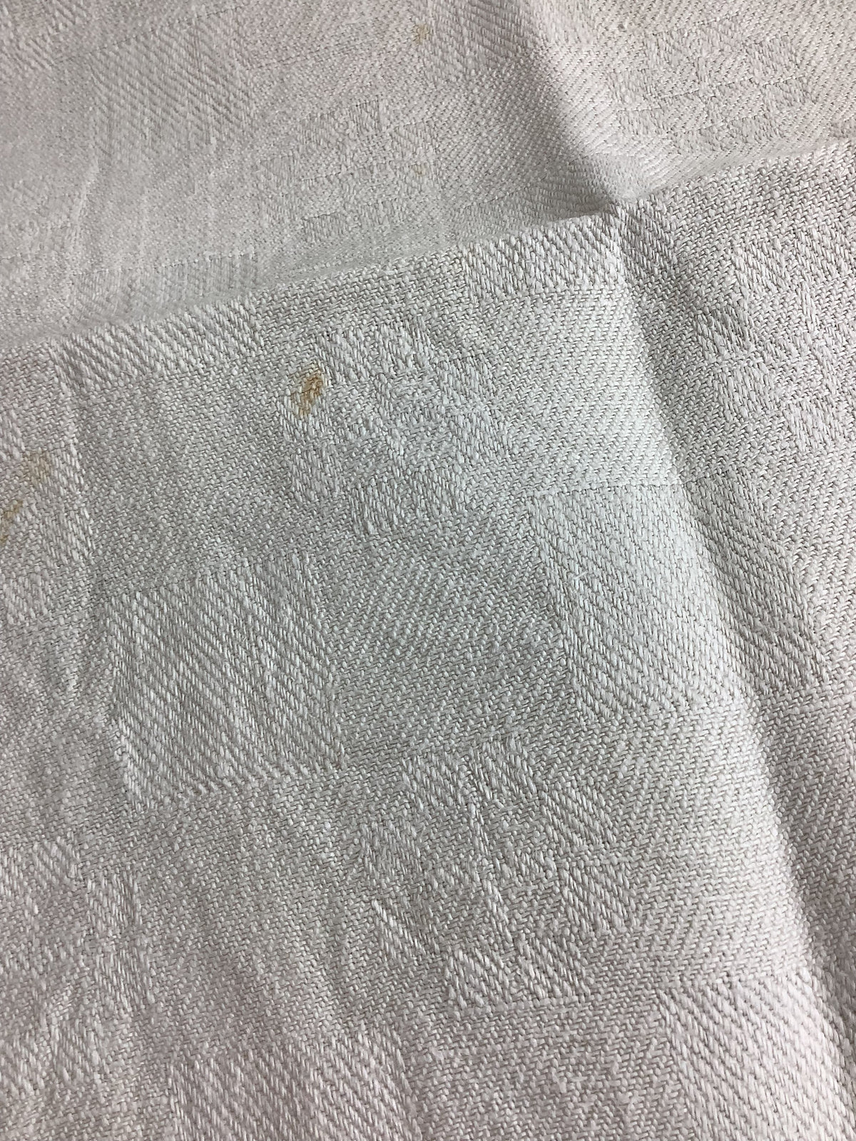 Lot de 4 serviettes anciennes en lin et chanvre damassé – broderies MG – Réf. 182