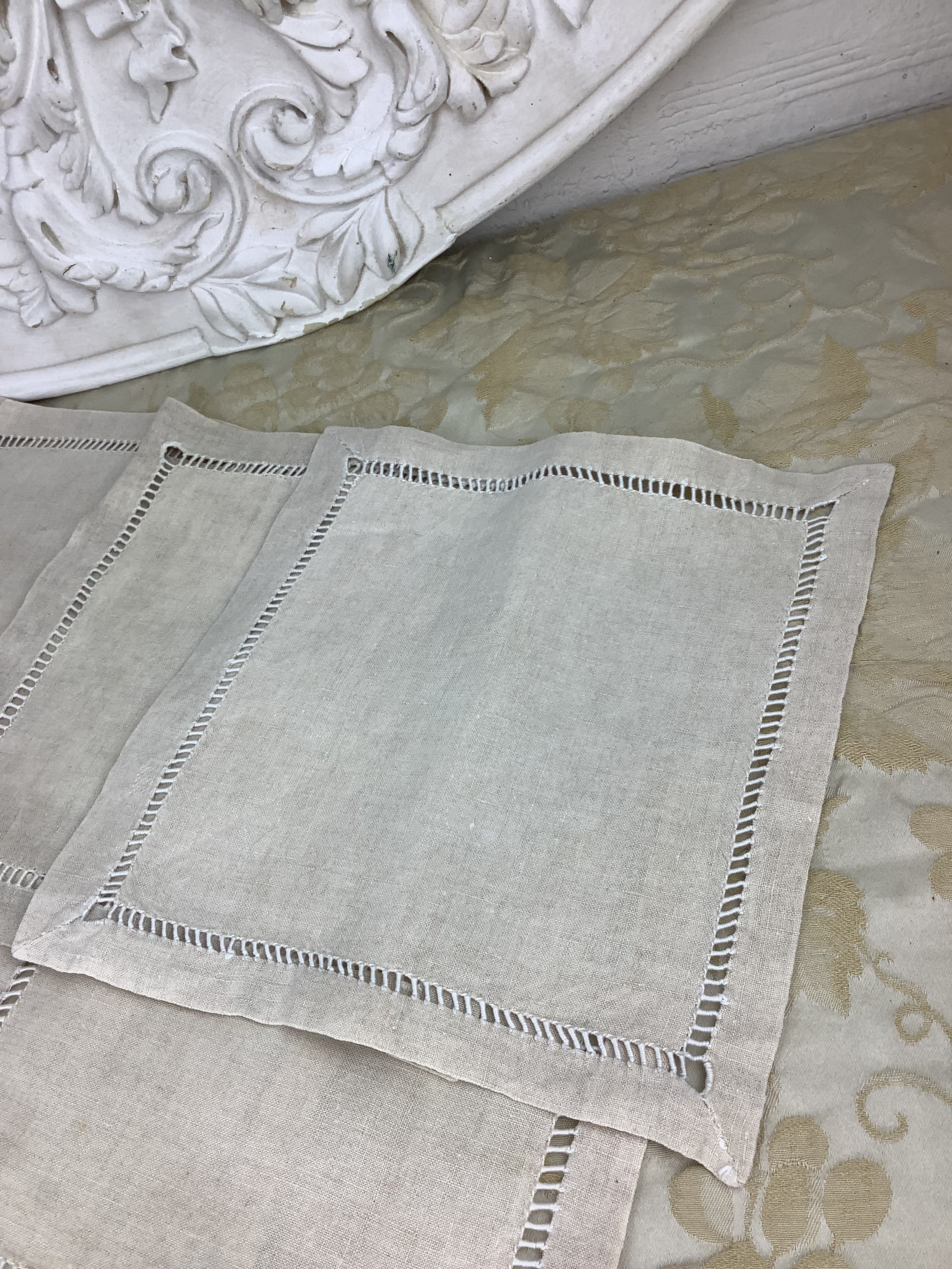 6 petites serviettes de table en lin ancien