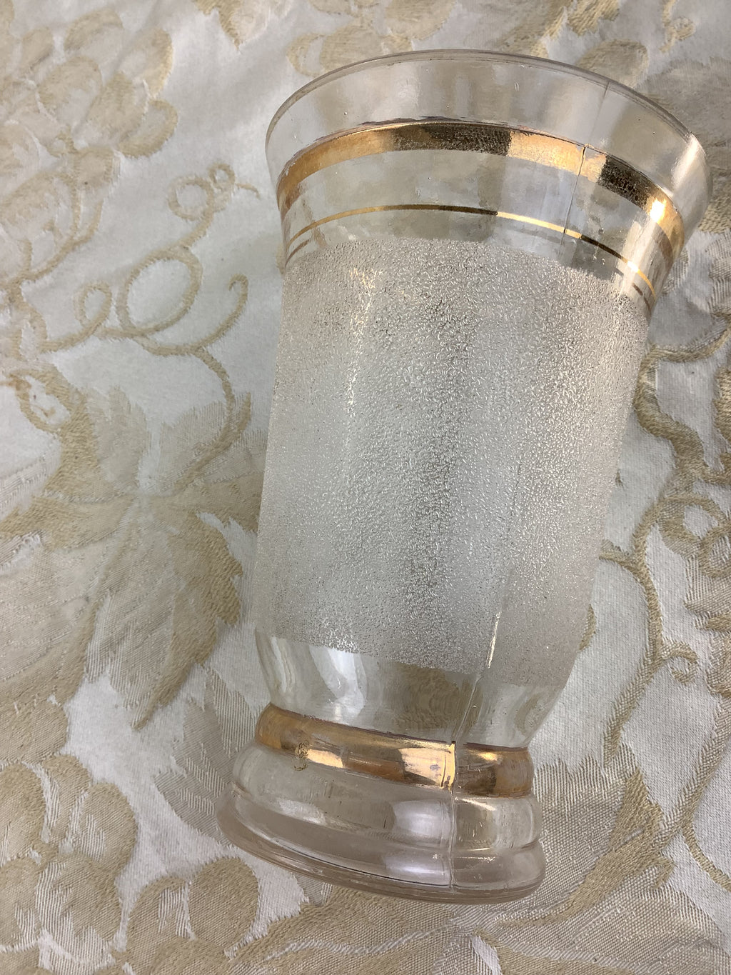 Vase vintage en verre transparent à liserés dorés – Réf. 20M