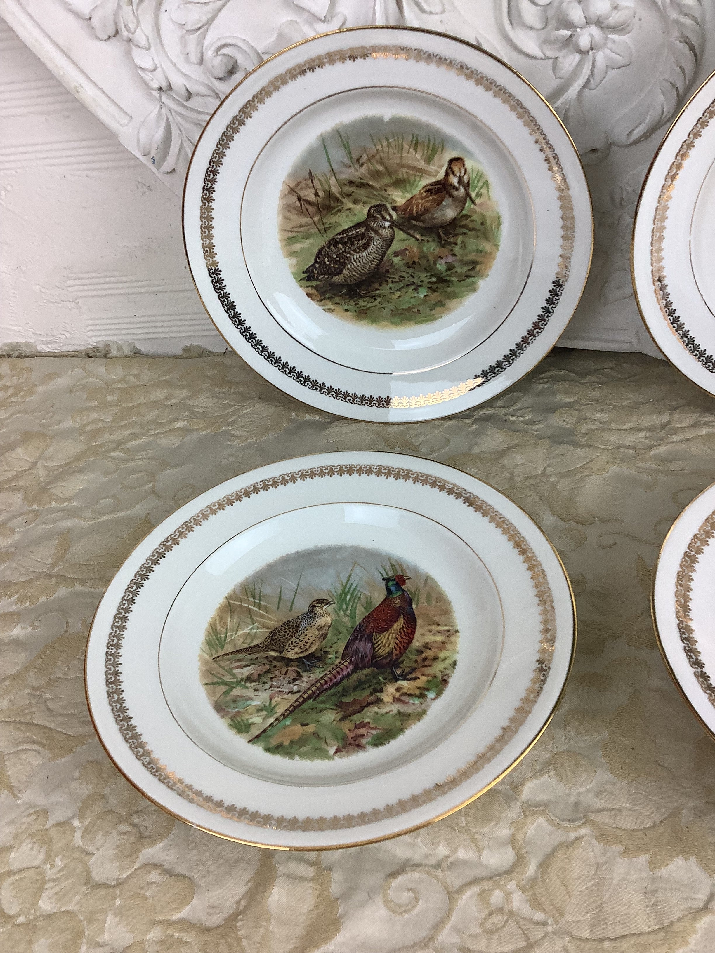 4 Assiettes creuses anciennes en Porcelaine Limoges France décor gibier/chasse