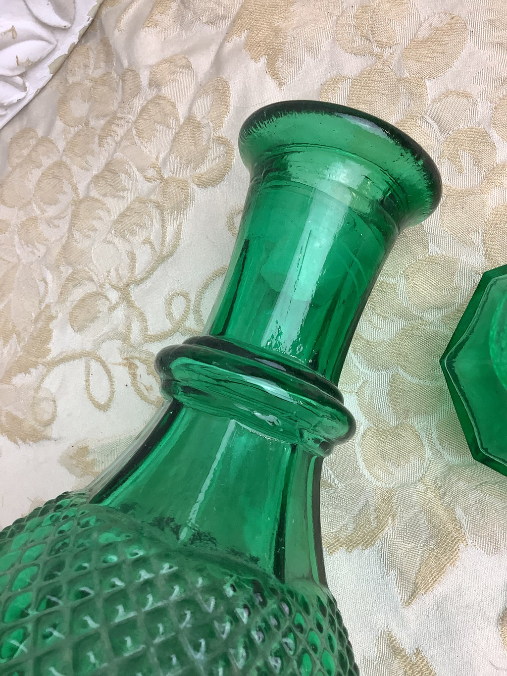 Carafe ancienne en verre épais de couleur verte - Réf 25R