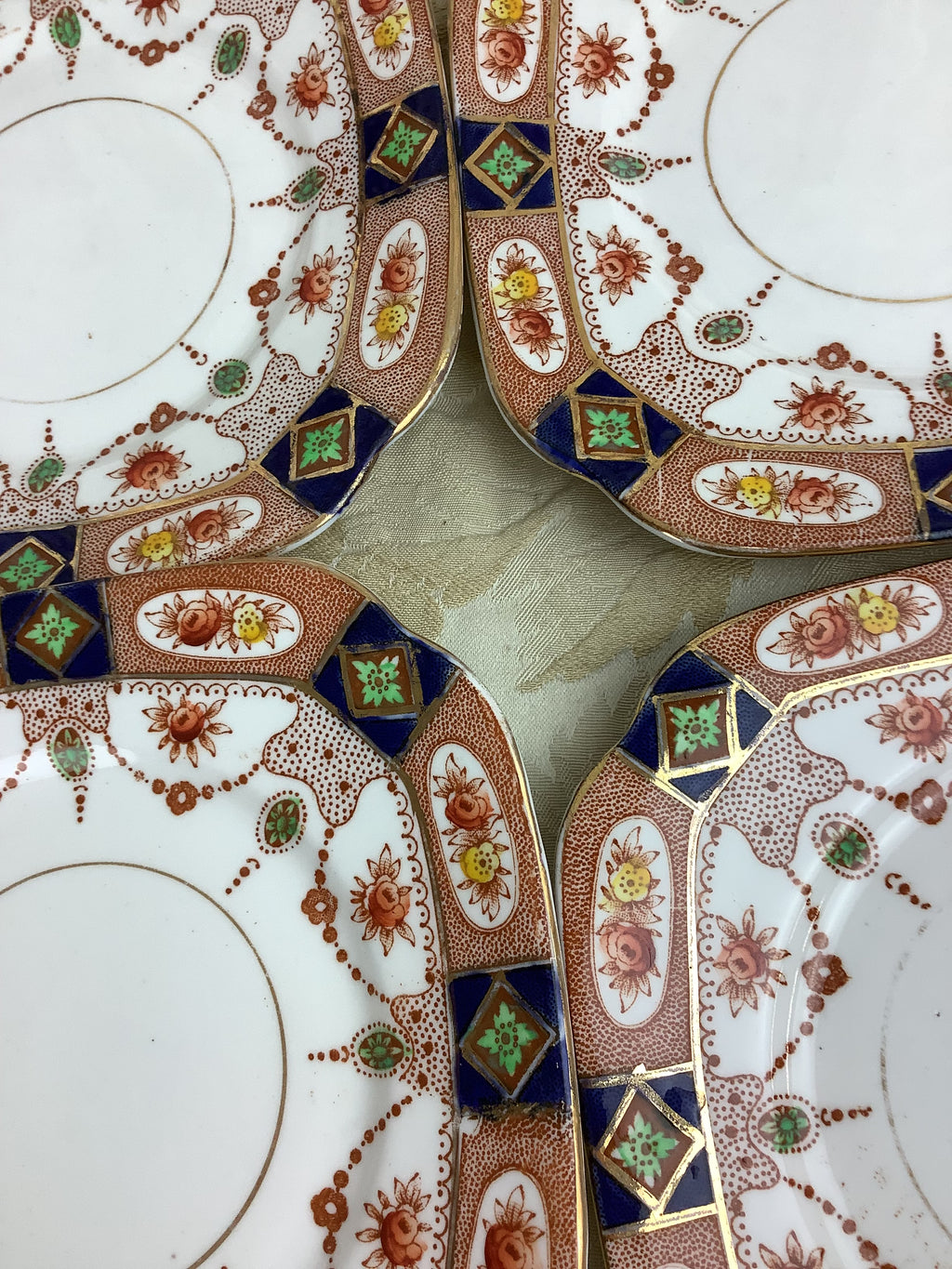 Plat carré avec anses et 6 assiettes à dessert anciennes anglaises Doric Bone China — Inspiration Imari — Réf. 10B