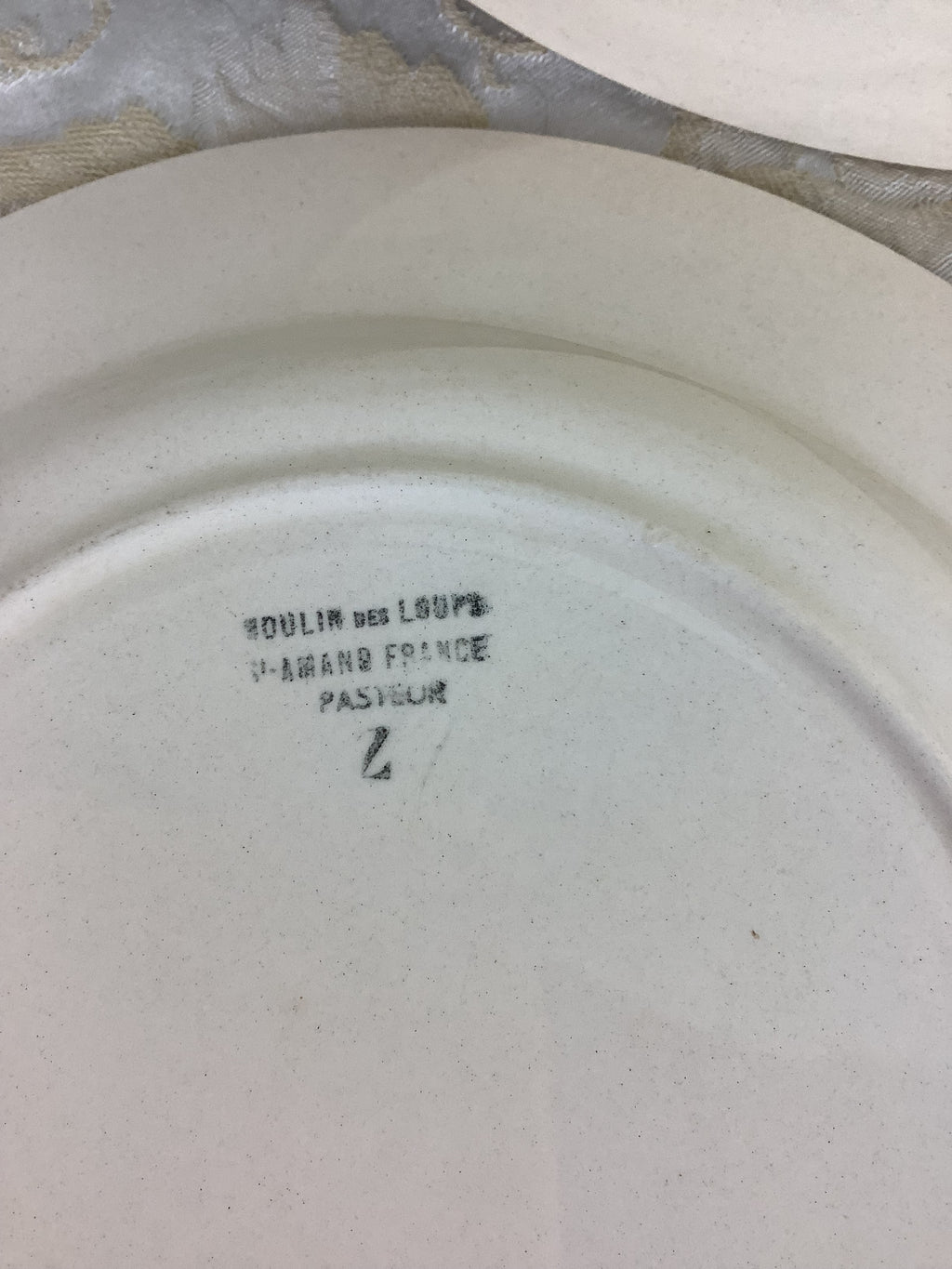 Lot de 6 assiettes plates anciennes Moulin des Loups Saint-Amand, liserés safran et paprika – 15N