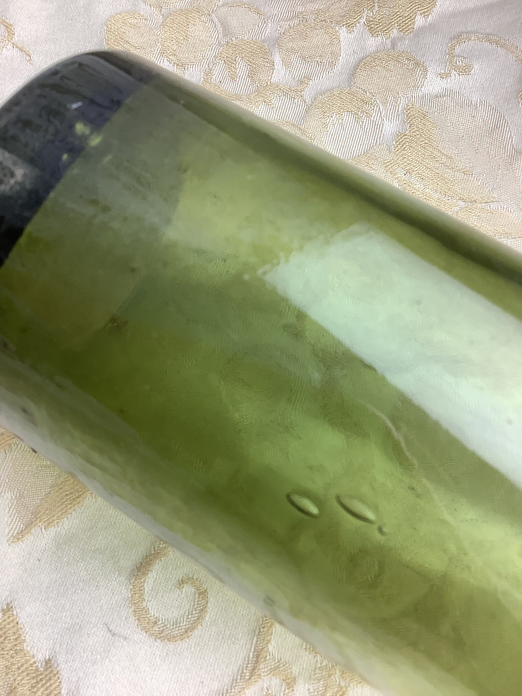 Ancienne bouteille de conservation en verre soufflé vert olive, type gueulard – Ref 29I