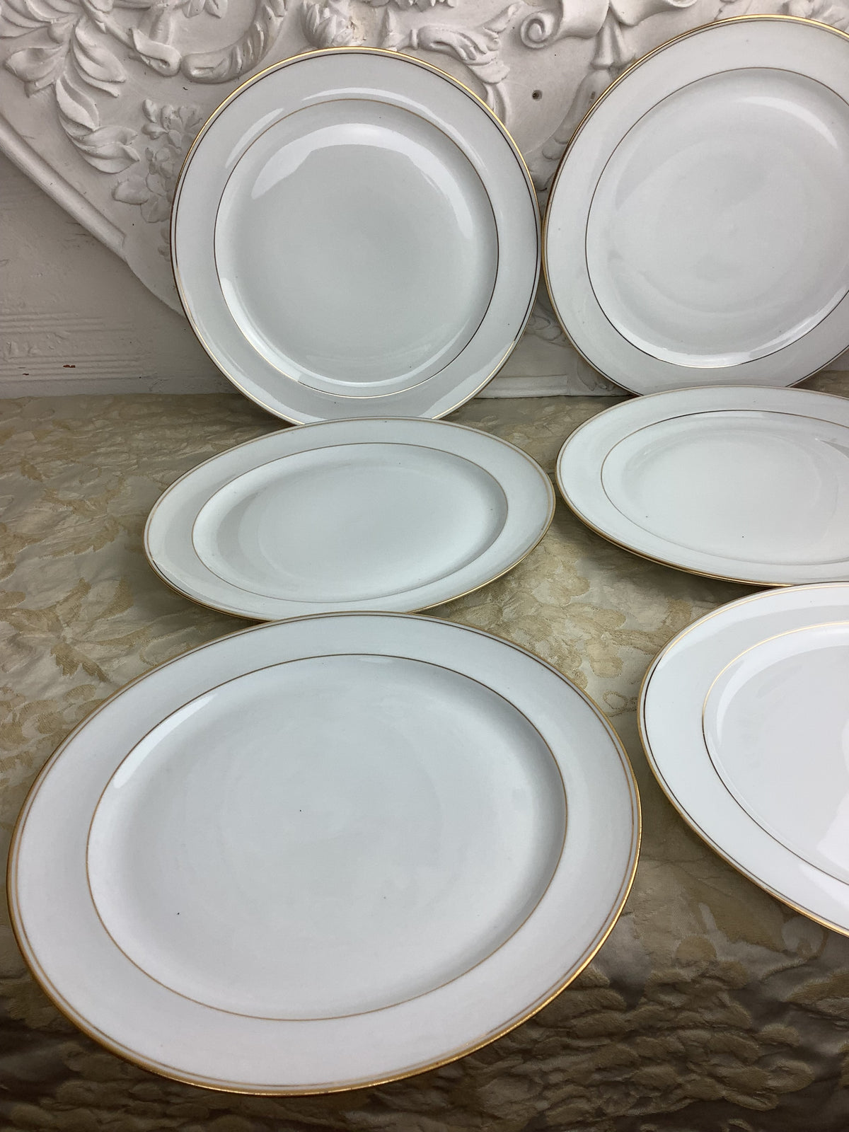 6 assiettes plates en porcelaine de Limoges – Réf. 27I