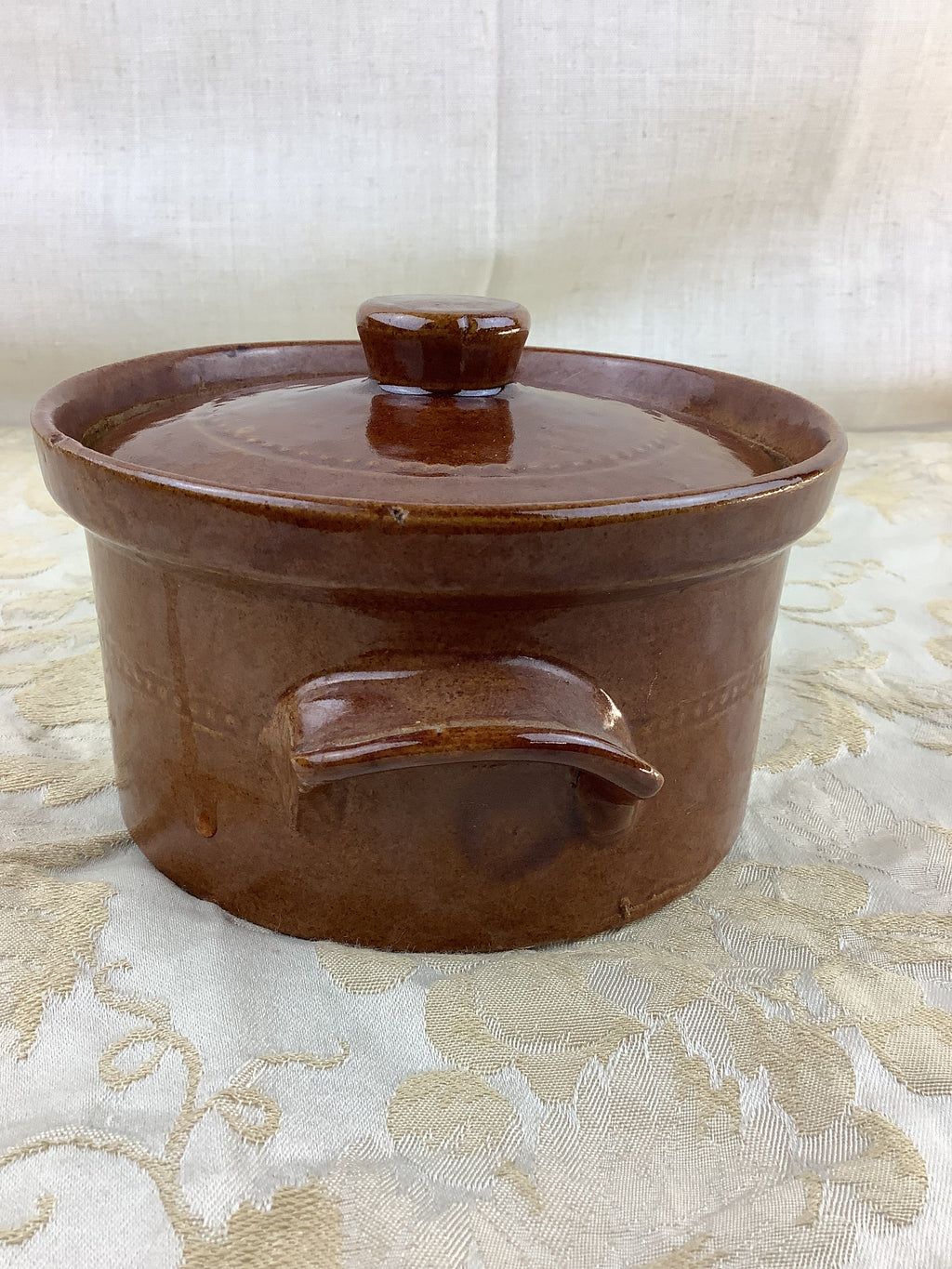 Terrine ancienne ronde en terre cuite émaillée brune avec couvercle – Pearsons of Chesterfield, Angleterre – 18J