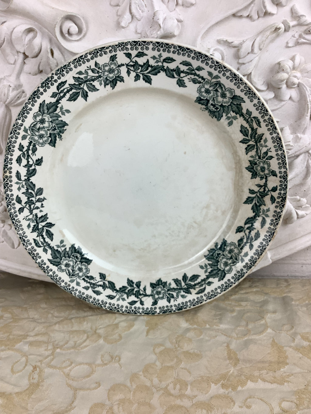 Ancien Plat Terre de Fer France