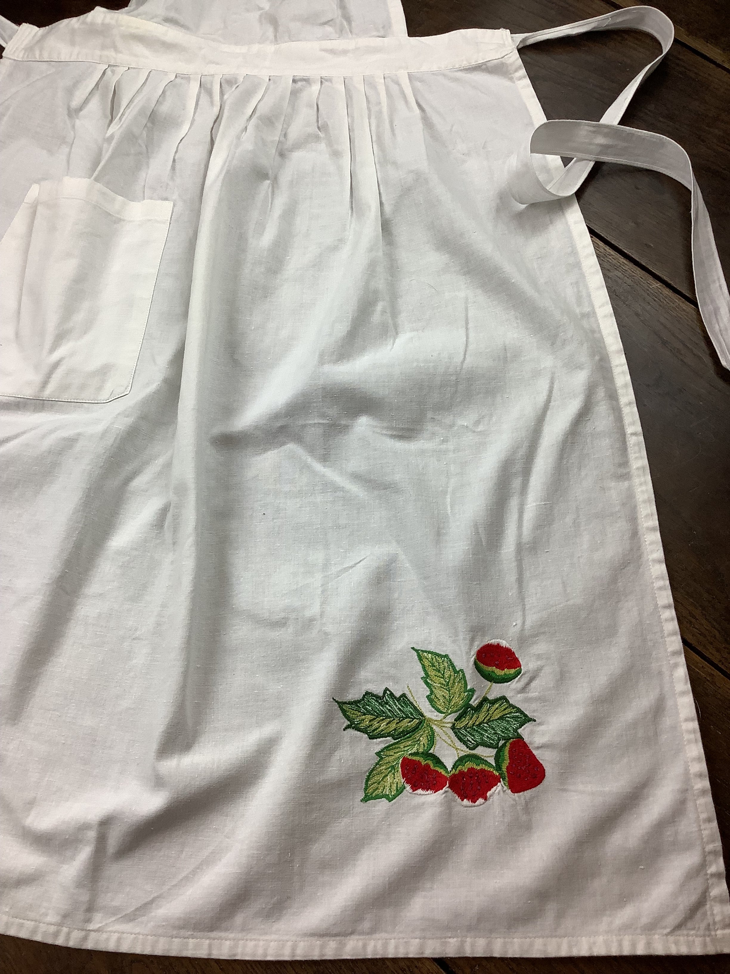 Tablier en coton blanc ancien