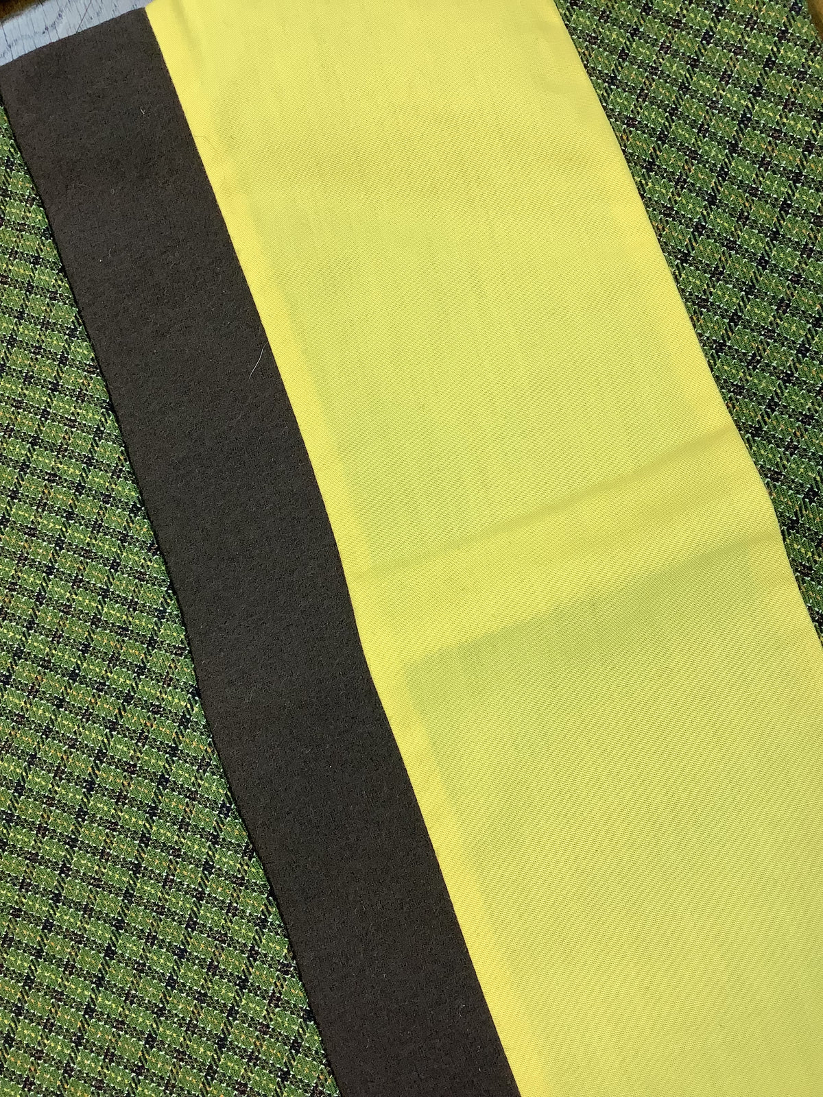 Pair of vintage cushion covers in antique textiles – Mustard yellow, green and brown – Ref. H02