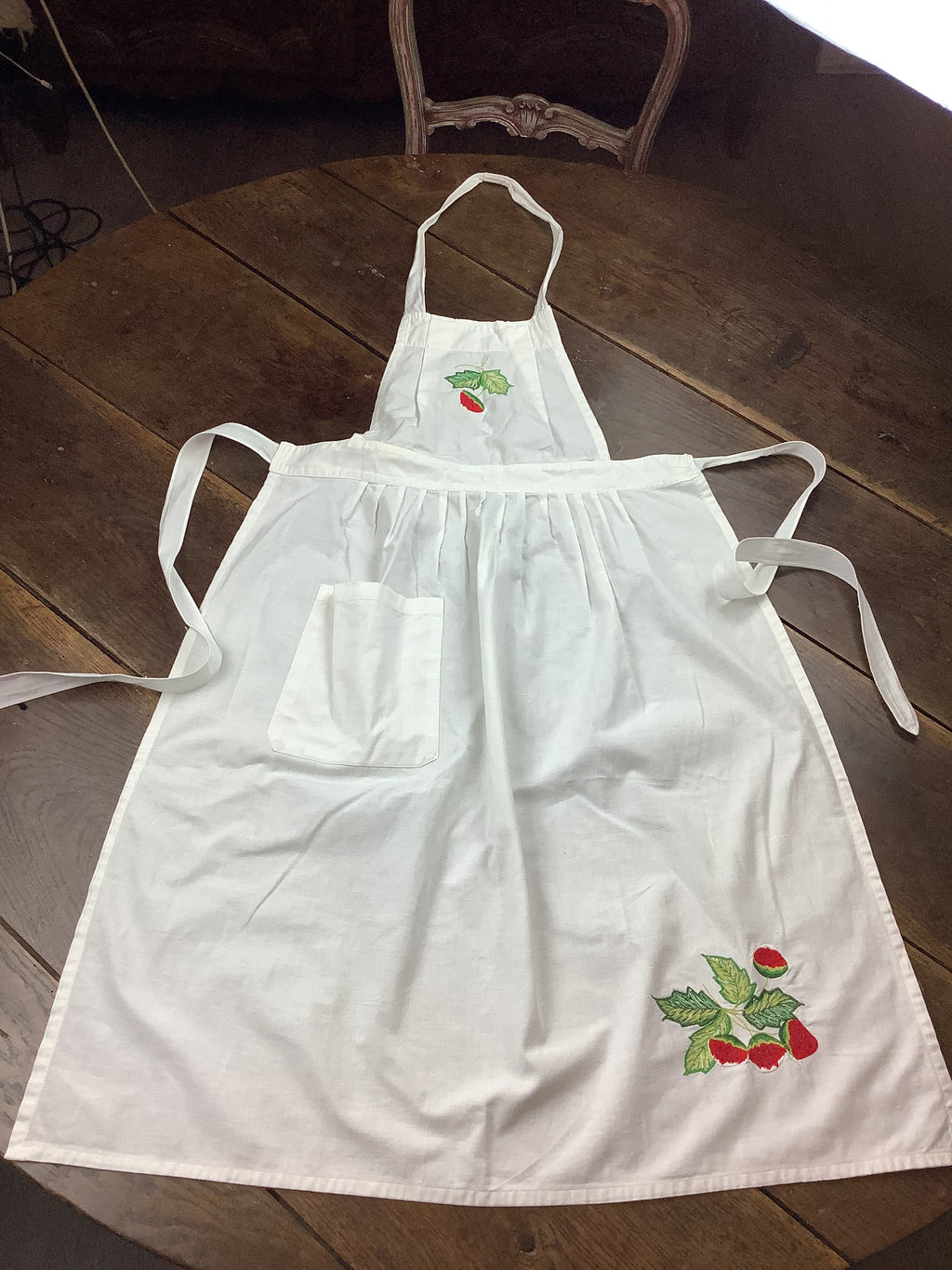 Tablier en coton blanc ancien