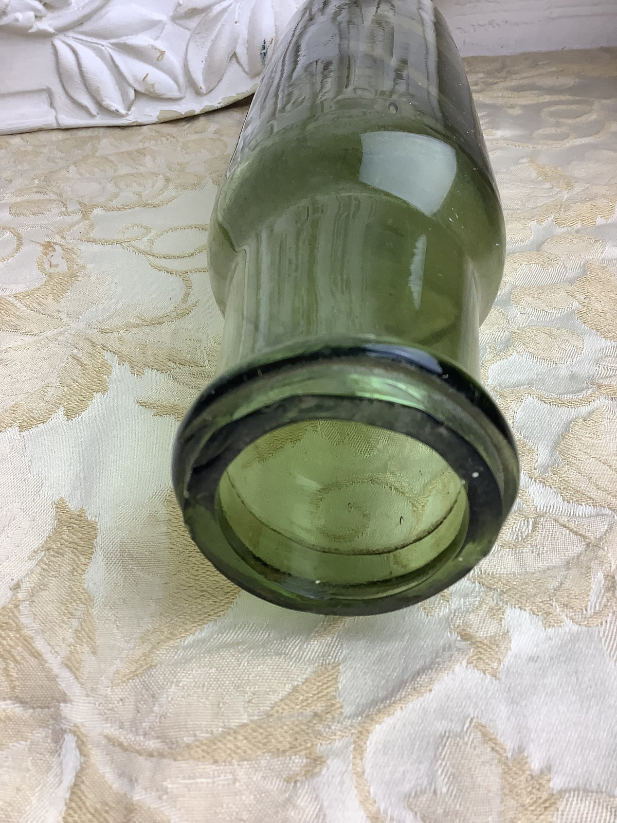 Ancienne bouteille de conservation en verre soufflé vert olive, type gueulard – Ref 29I