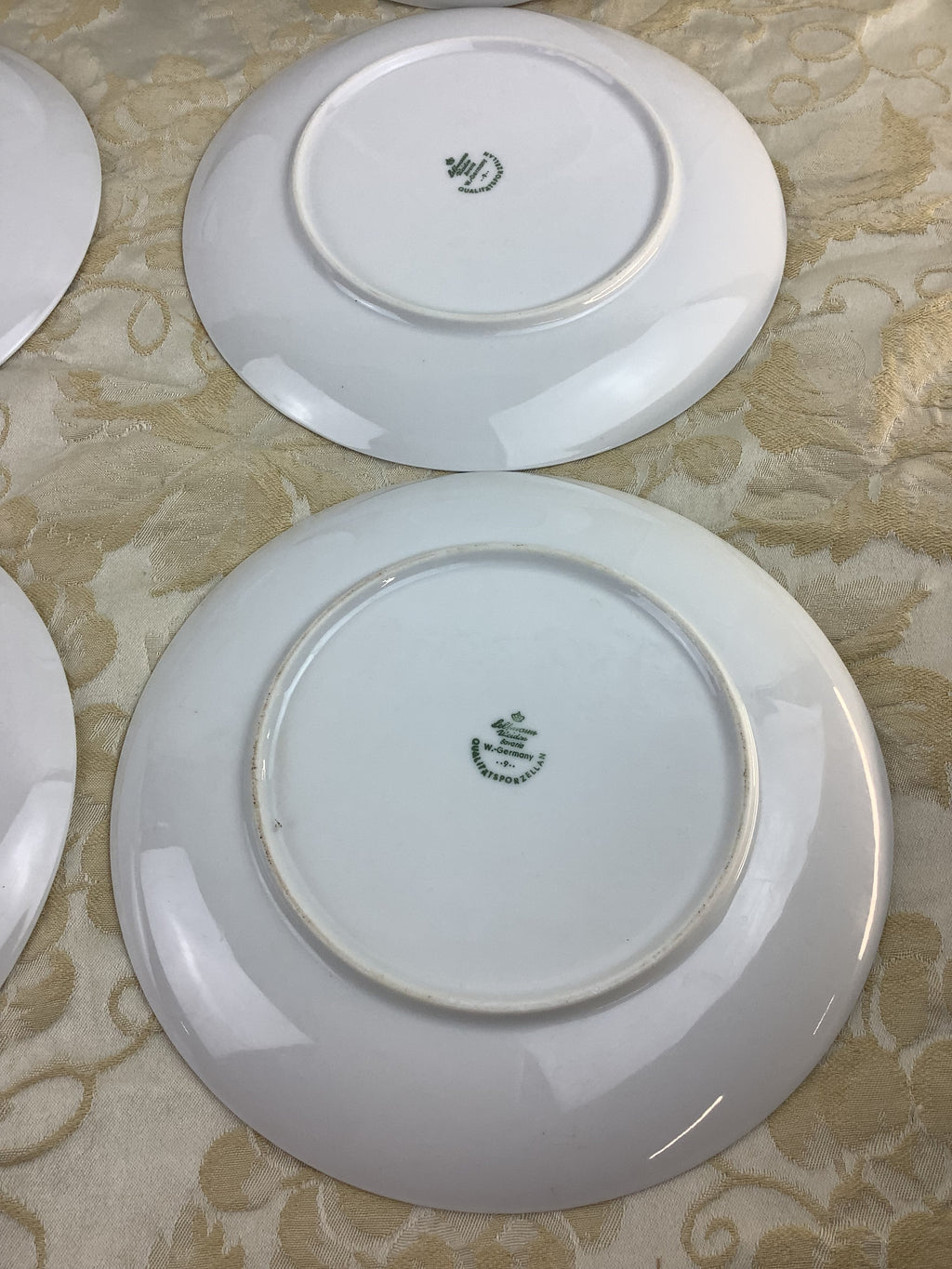 Lot de 6 assiettes à dessert anciennes en porcelaine Schumann Bavaria Germany, décor de feuillages d’automne – Réf. 15R
