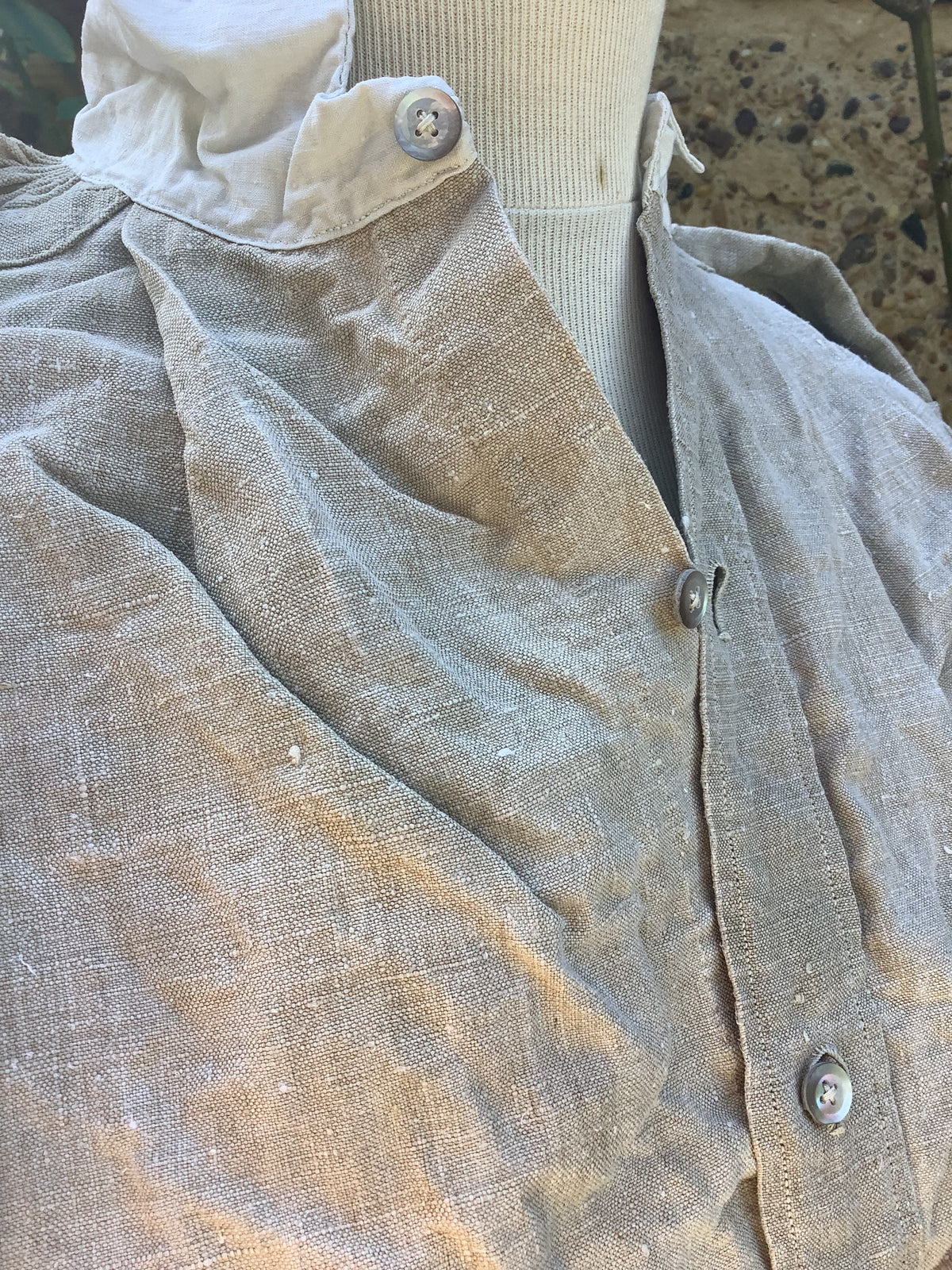 Chemise ancienne en lin ou métis, monogramme F.L – Réf. 180