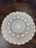 Napperon rond en crochet de coton ivoire – Réf. 165