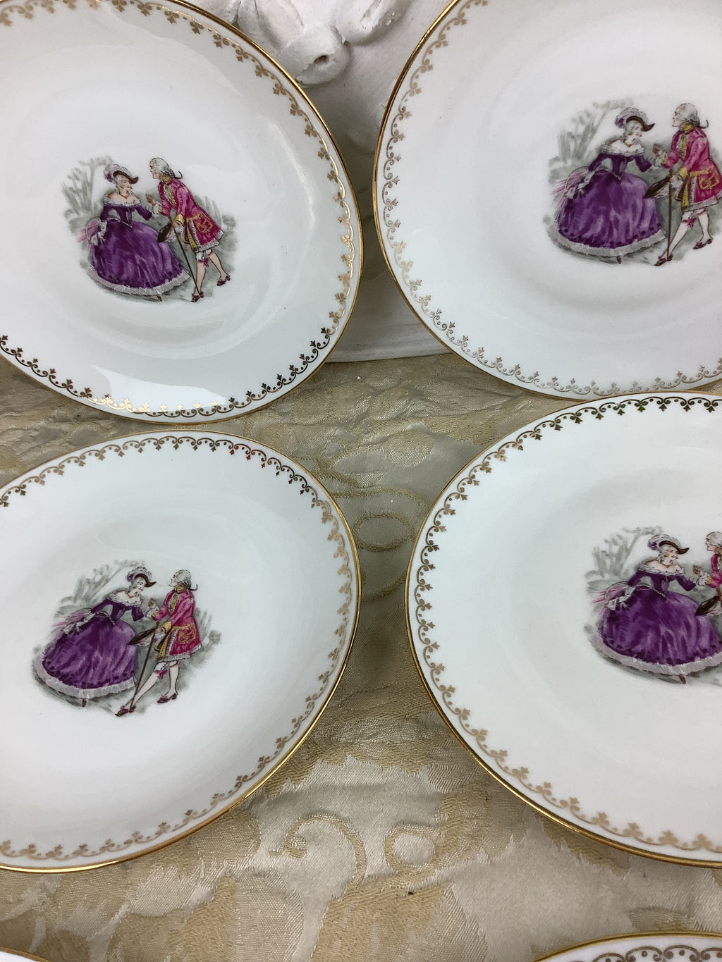 6 Assiettes à dessert anciennes en Porcelaine de Limoges France