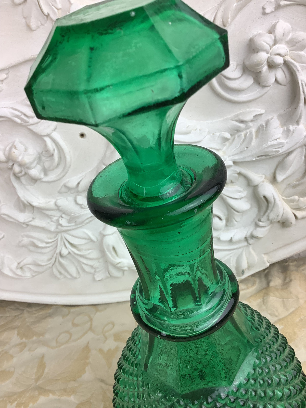 Carafe ancienne en verre épais de couleur verte - Réf 25R