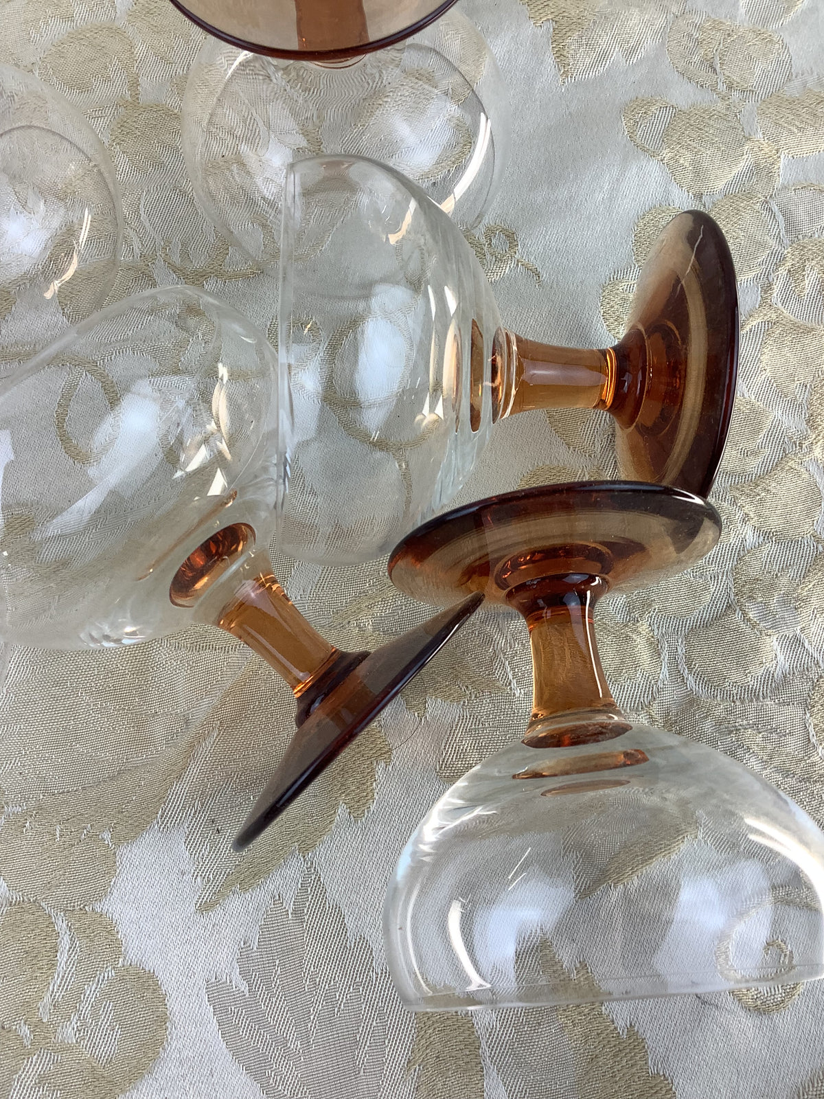 Lot de 6 Petits Verres à pied couleur ambre , vintage - Ref 20K