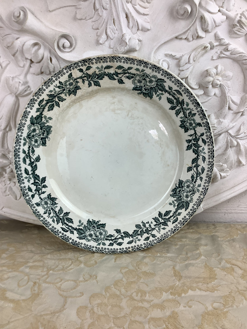 Ancien Plat Terre de Fer France