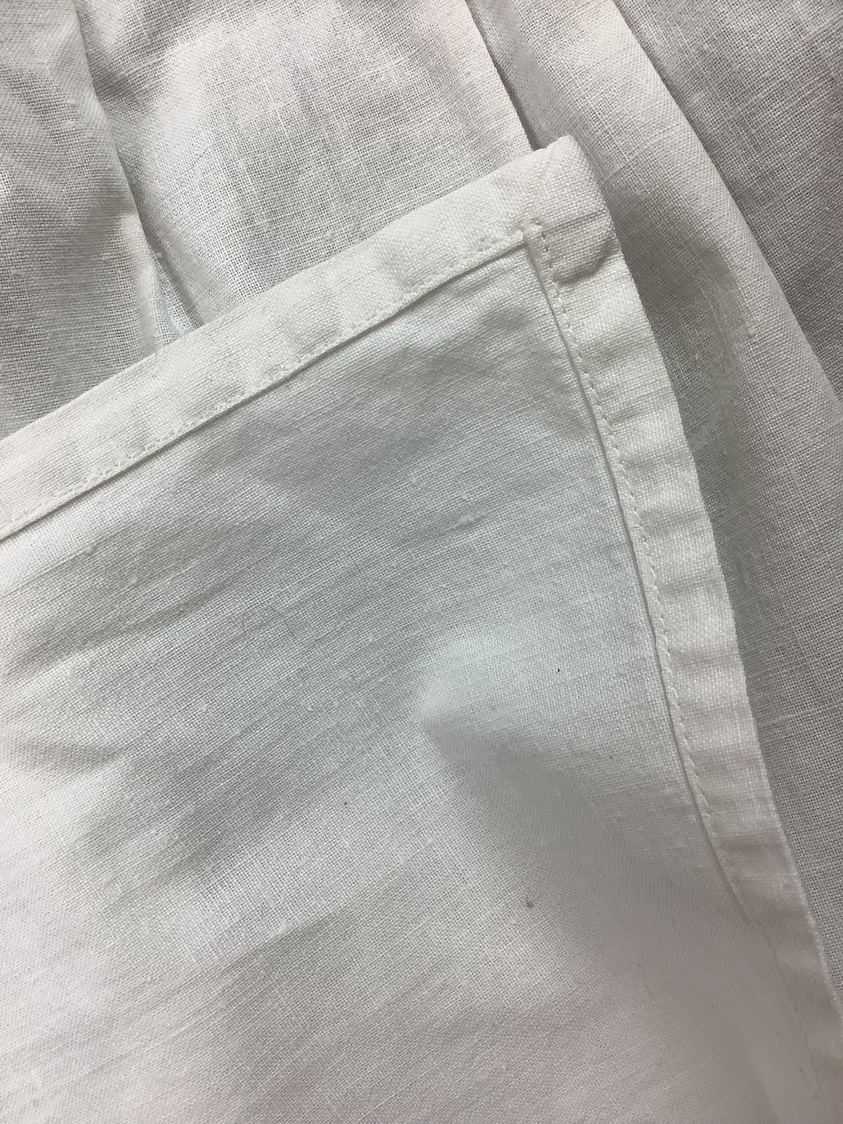 Tablier en coton blanc ancien
