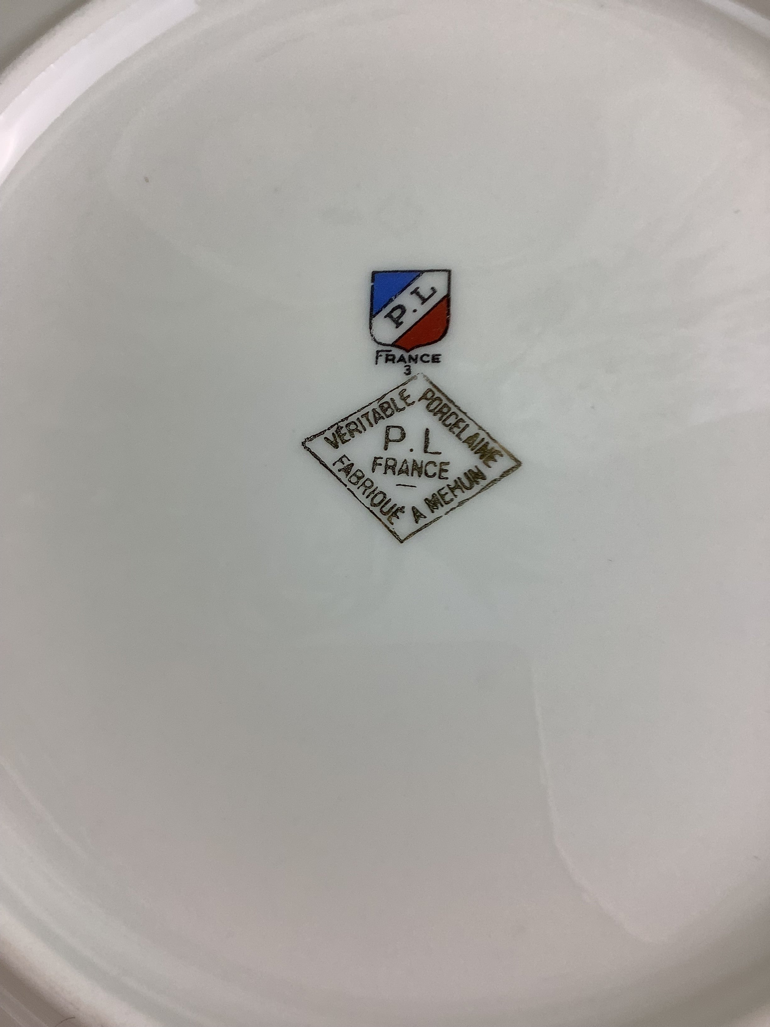 Ancien Saladier en Porcelaine de Limoges - décor gibier et chasse