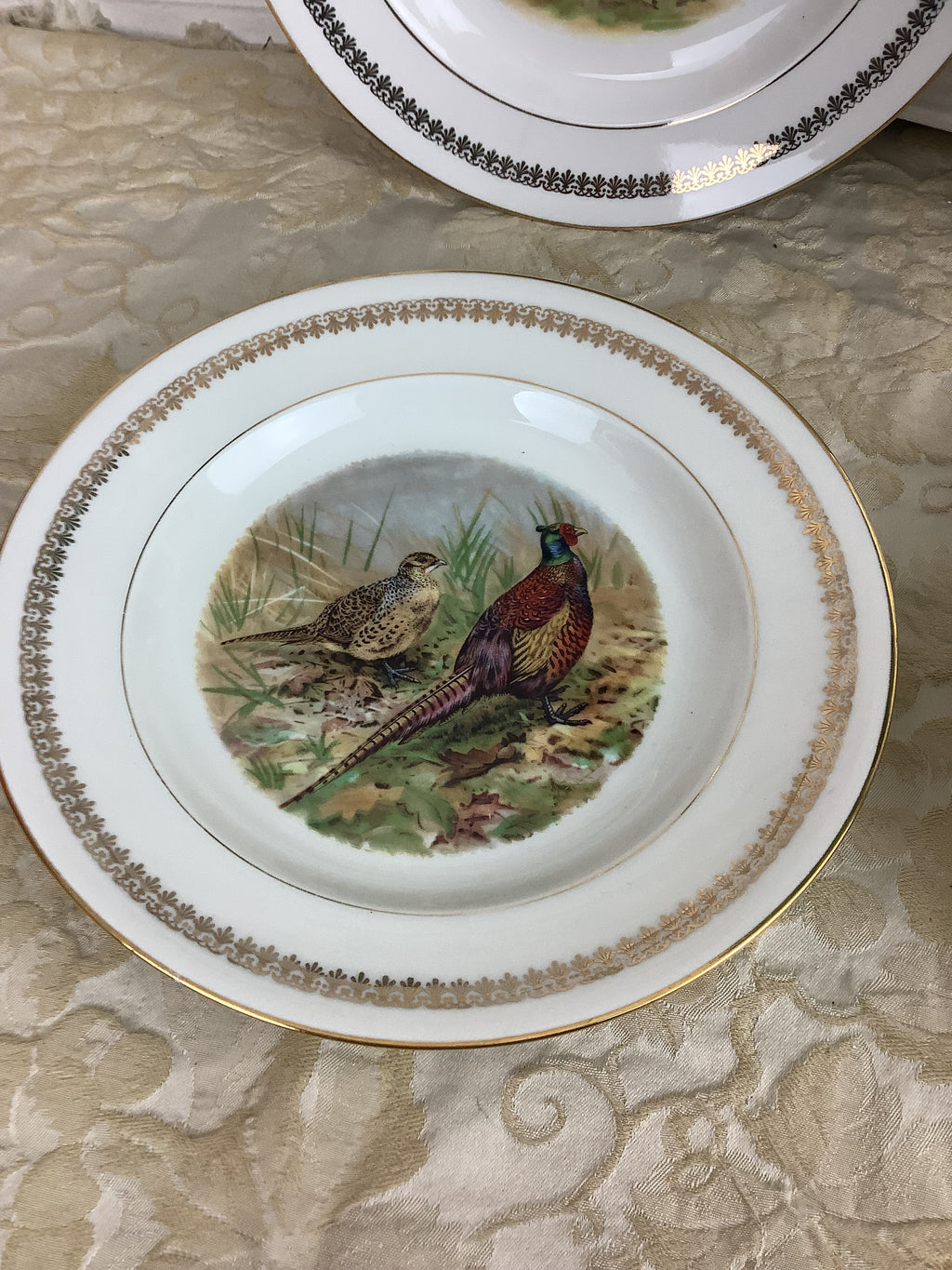 4 Assiettes creuses anciennes en Porcelaine Limoges France décor gibier/chasse