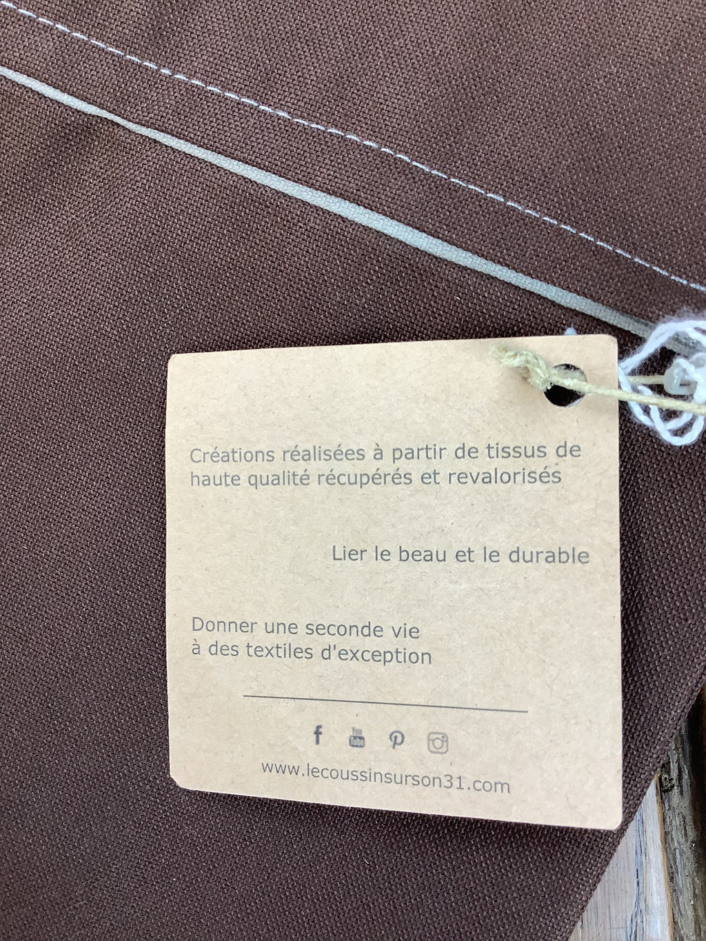 Paire de housses de coussin vintage en textiles anciens – Orange, vert et marron – Réf. H01