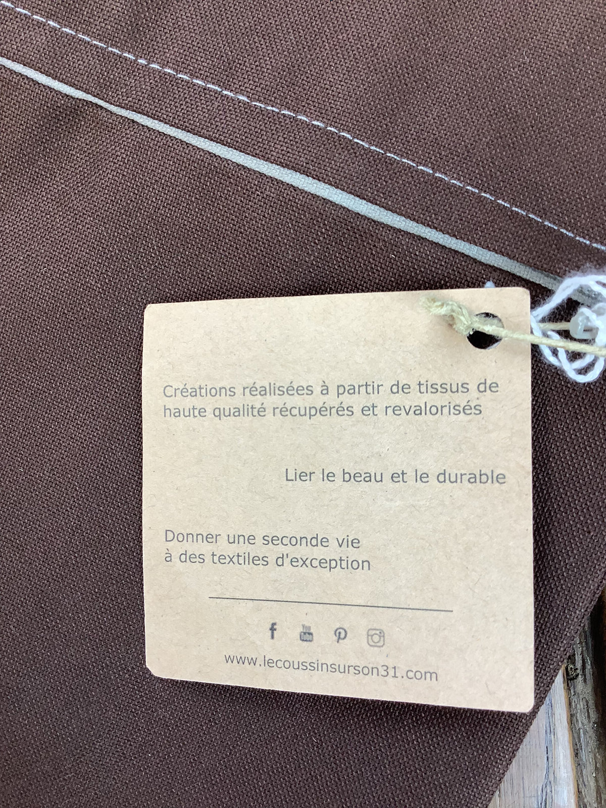 Paire de housses de coussin vintage en textiles anciens – Orange, vert et marron – Réf. H01