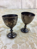 Duo de coquetiers anciens en métal argenté – Réf. 19G