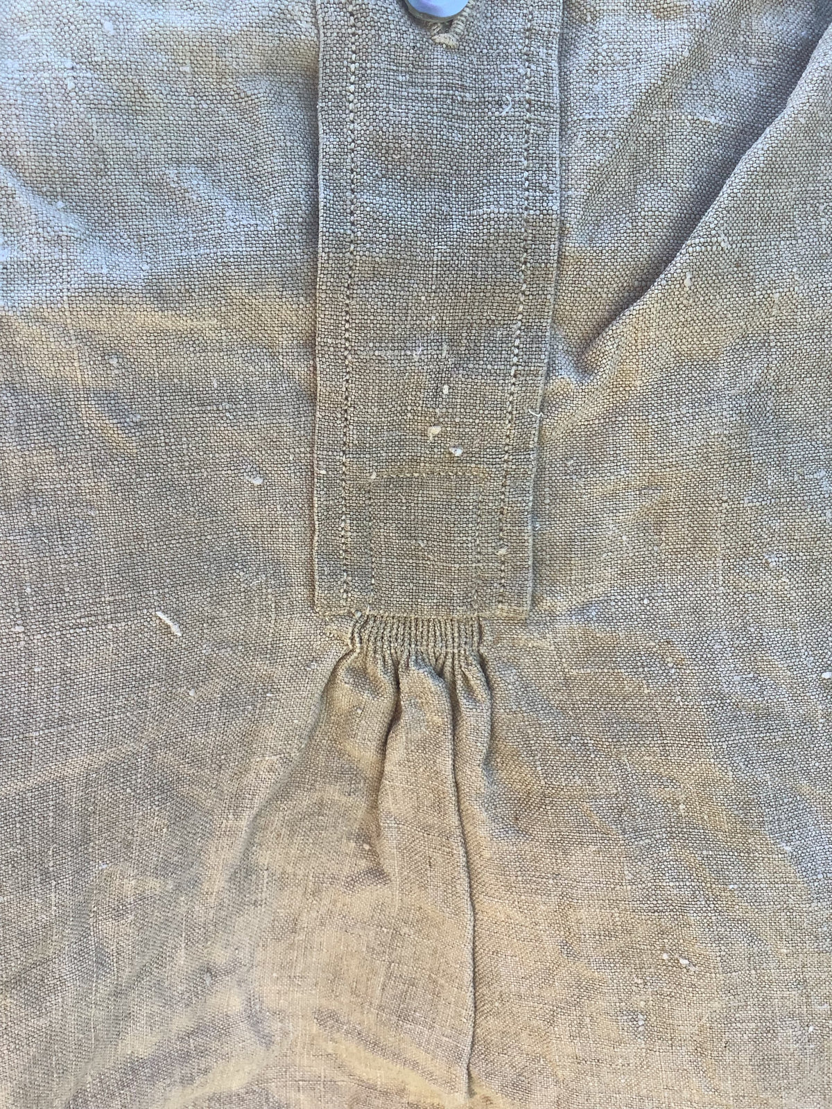 Chemise ancienne en lin ou métis, monogramme F.L – Réf. 180