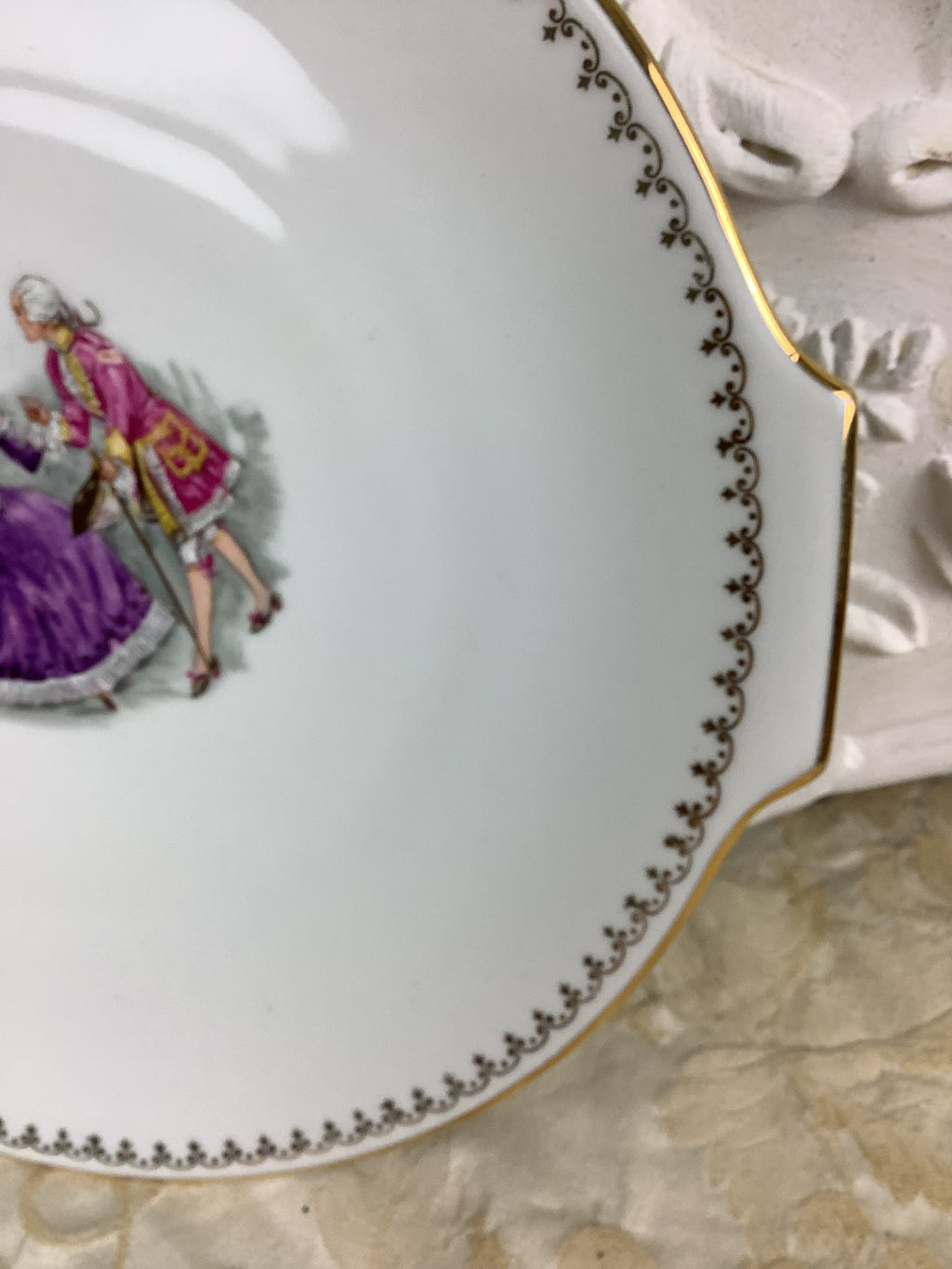 Ancien Plat à dessert en Porcelaine de Limoges France