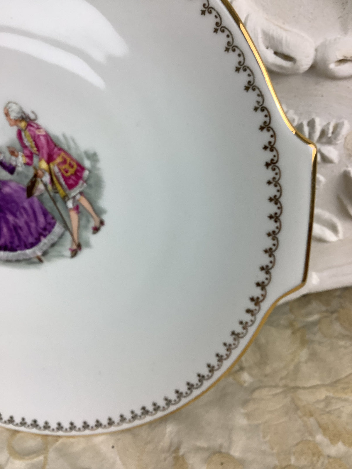 Ancien Plat à dessert en Porcelaine de Limoges France