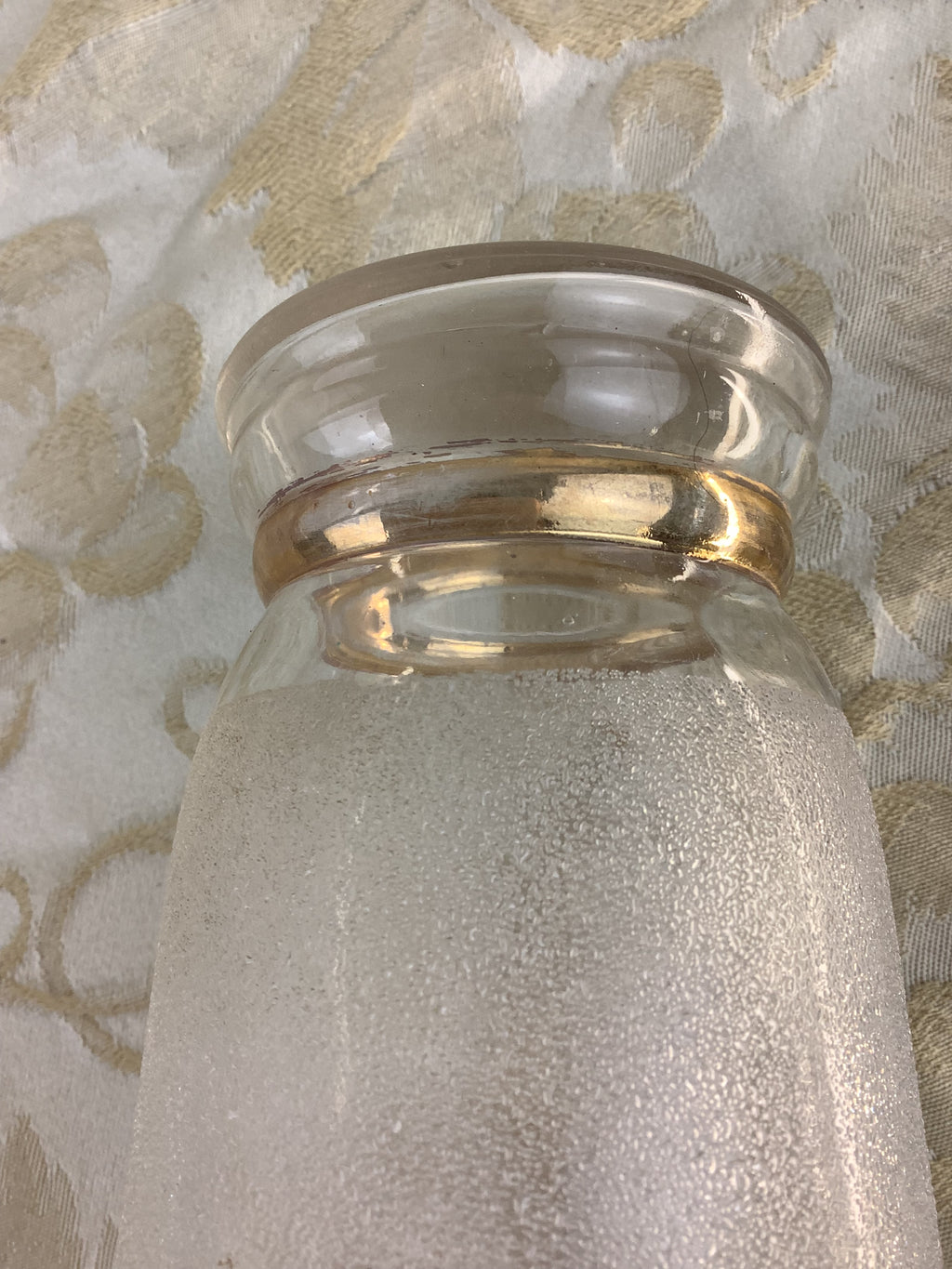 Vase vintage en verre transparent à liserés dorés – Réf. 20M