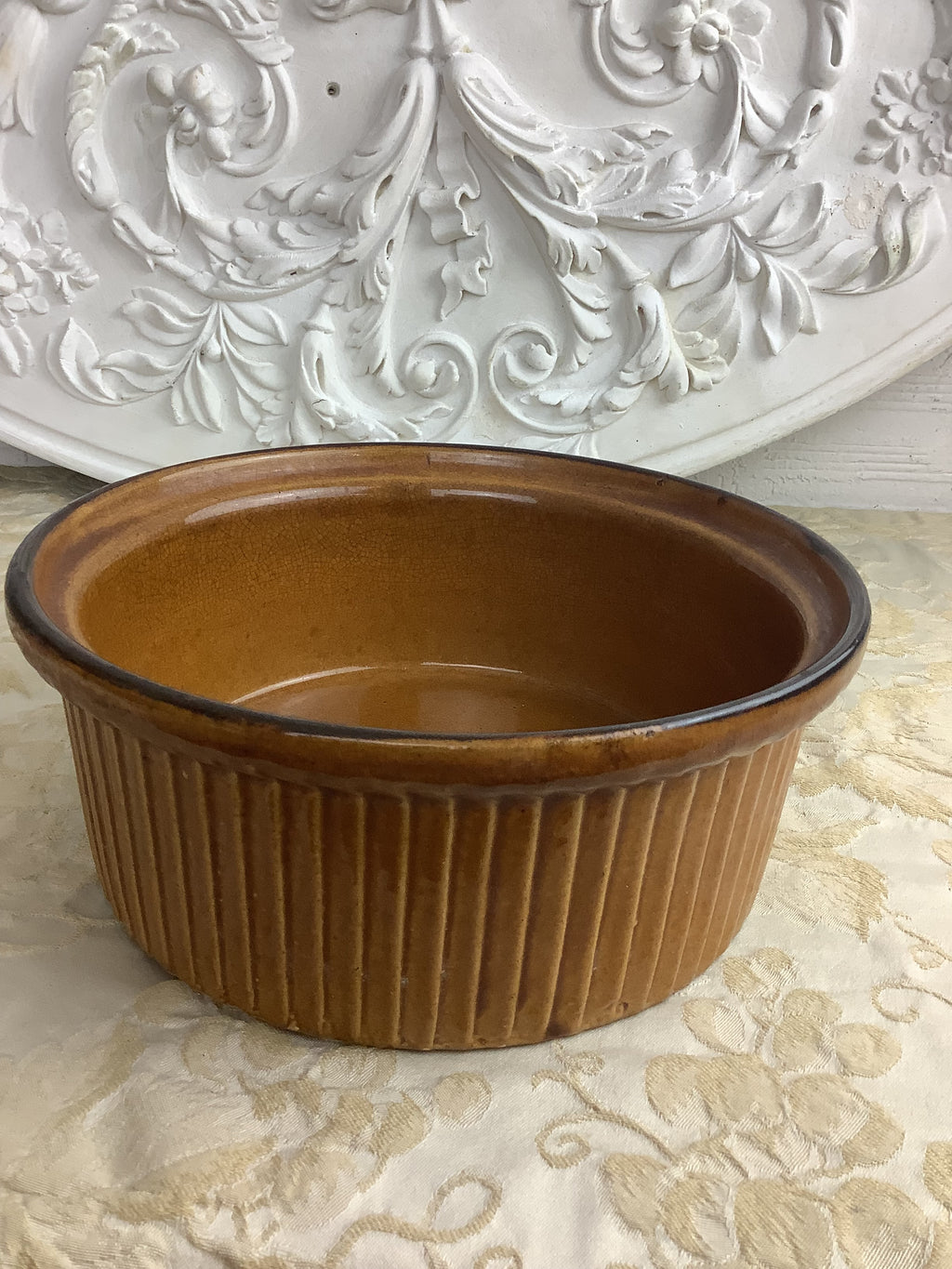 Plat à four ancien en grès vernissé brun, manufacture alsacienne – Ref. 27C