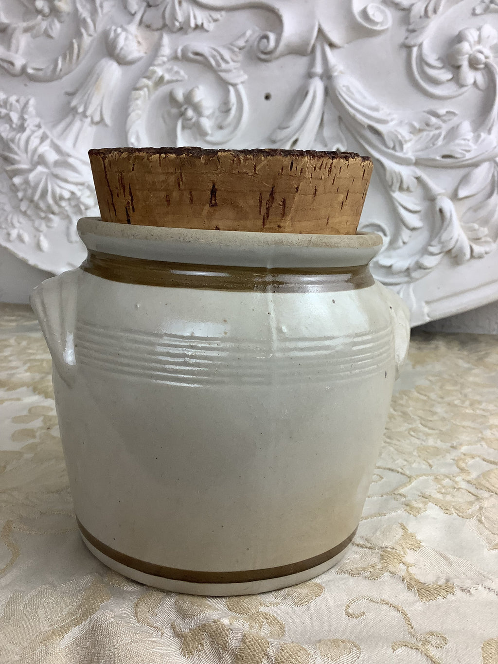 Ancien pot de cuisine en grès LML à décor de fruits avec bouchon en liège – Réf. 27A