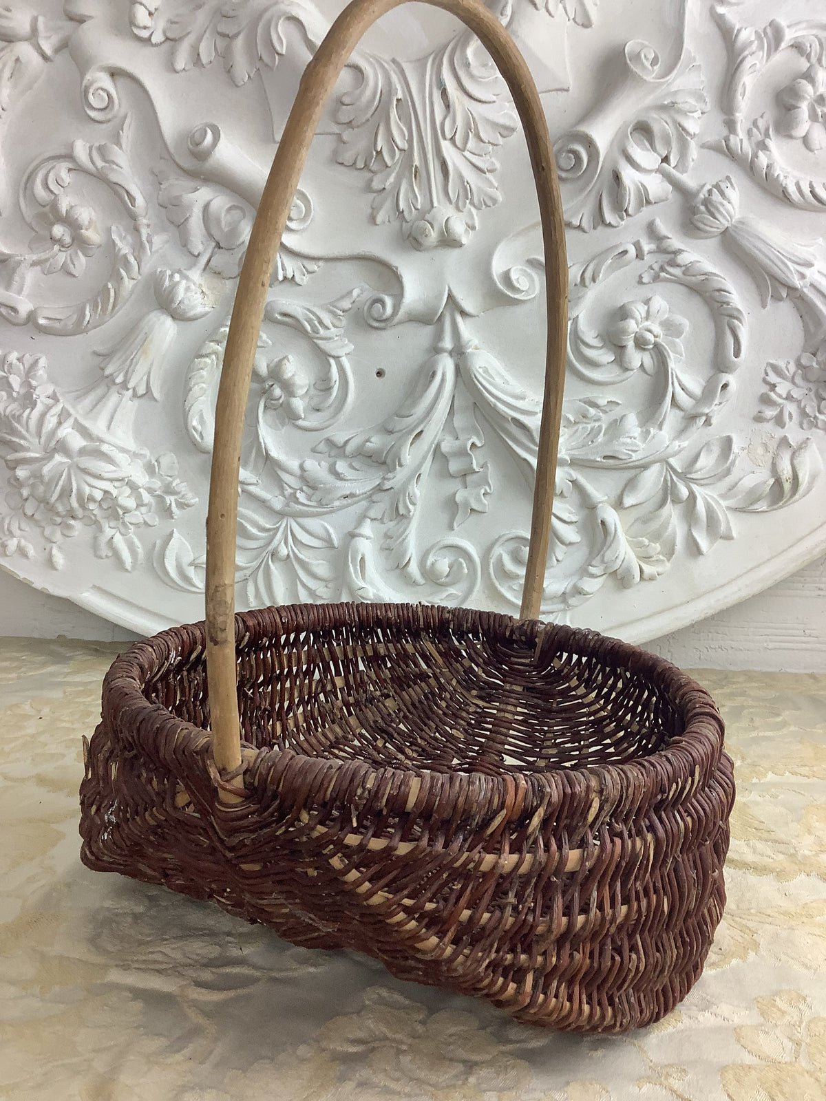 Ancien panier Bressan en osier brut, panier à œufs traditionnel – Ref. 27M