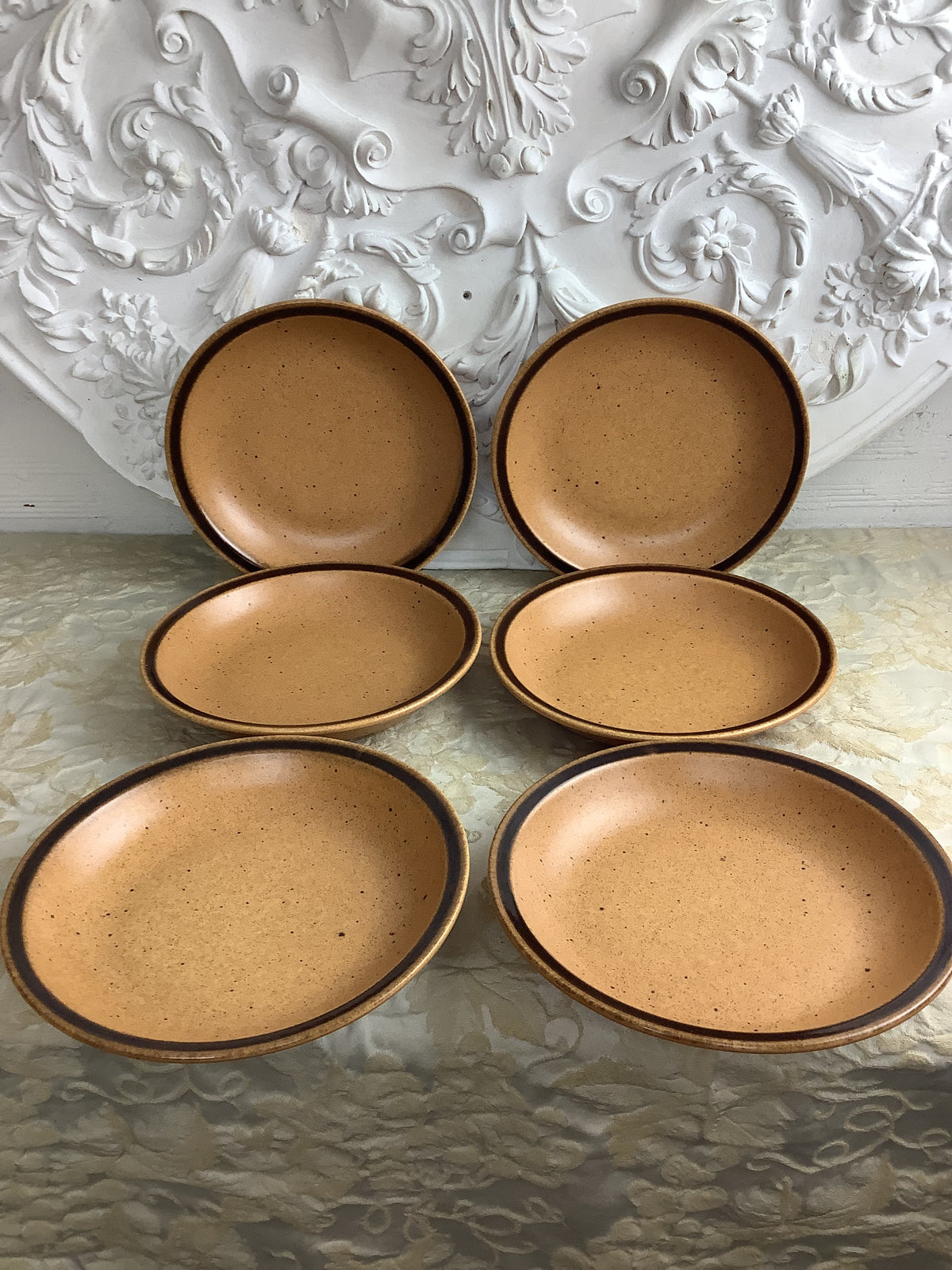 Lot de 6 assiettes creuses Sarreguemines France, grès La Bourgogne – Ref. 27F