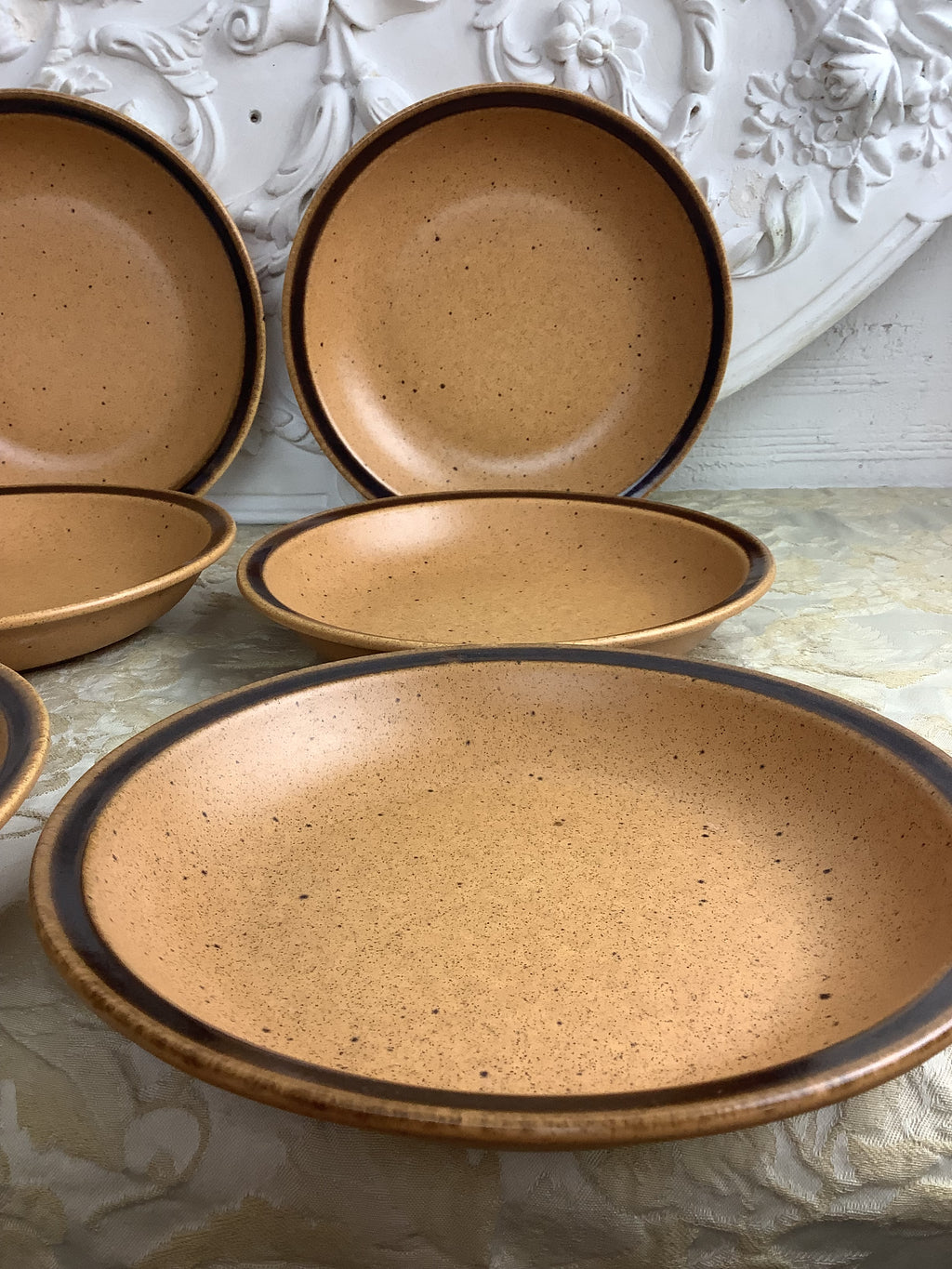 Lot de 6 assiettes creuses Sarreguemines France, grès La Bourgogne – Ref. 27F