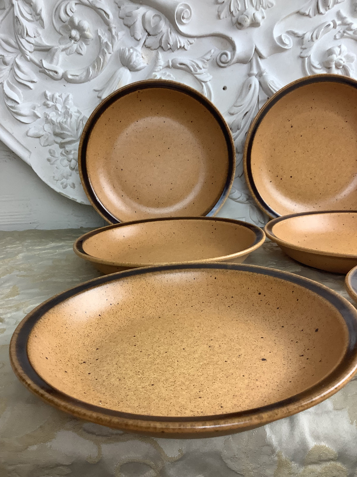 Lot de 6 assiettes creuses Sarreguemines France, grès La Bourgogne – Ref. 27F